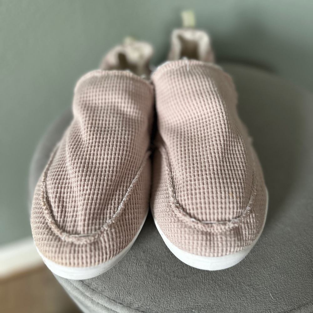 VIONIC Beach Collection Malibu Slip-On Sneakers | Water Shoes Pink Womens 7 - Picture 3 of 8